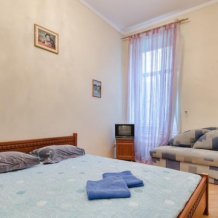 Leogrand Apartments Teodora 3 Lviv Exterior photo