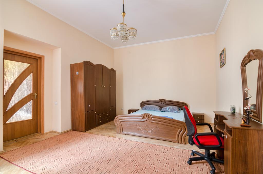 Leogrand Apartments Teodora 3 Lviv Exterior photo
