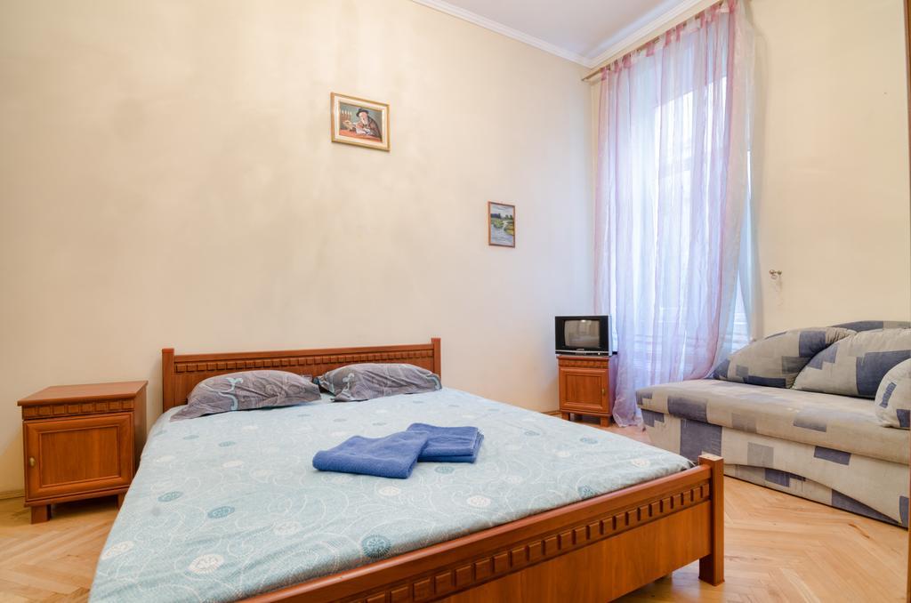 Leogrand Apartments Teodora 3 Lviv Exterior photo