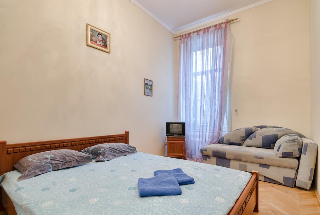 Leogrand Apartments Teodora 3 Lviv Exterior photo