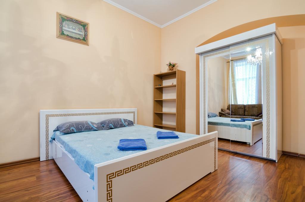Leogrand Apartments Teodora 3 Lviv Exterior photo