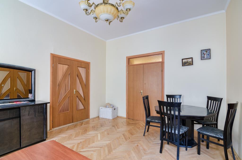 Leogrand Apartments Teodora 3 Lviv Exterior photo
