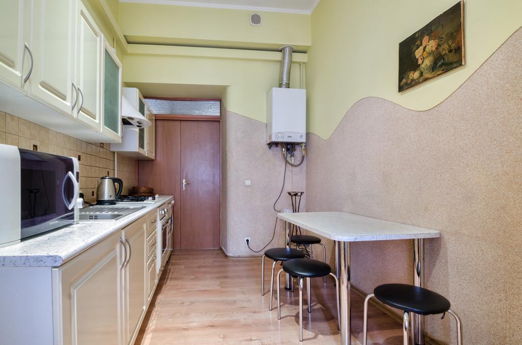 Leogrand Apartments Teodora 3 Lviv Exterior photo