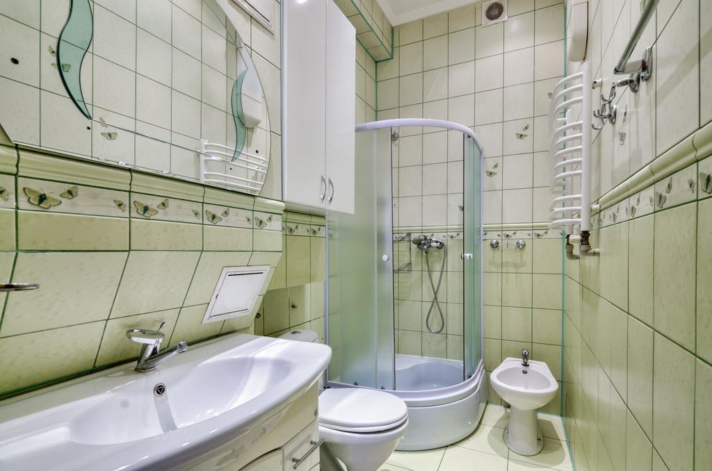 Leogrand Apartments Teodora 3 Lviv Exterior photo